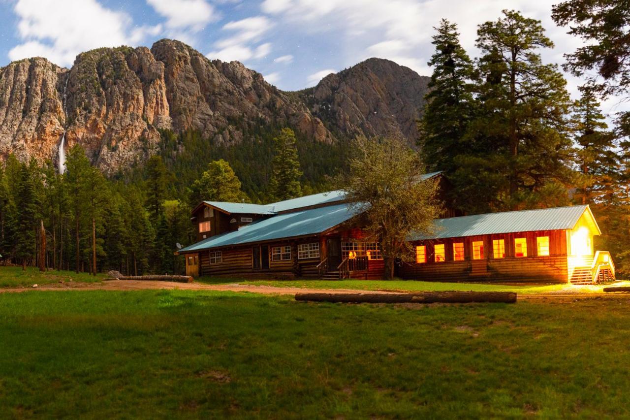 Corkins Lodge Chama Exterior photo