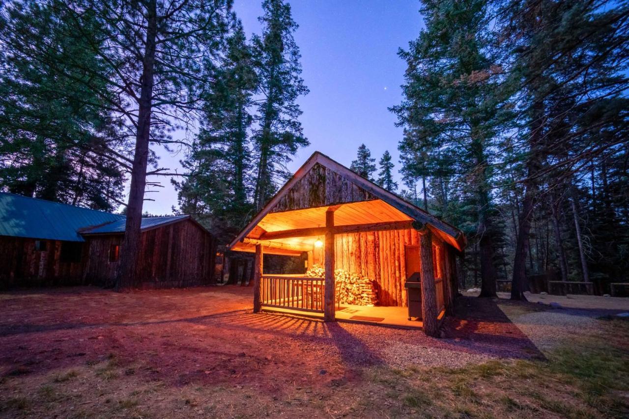 Corkins Lodge Chama Exterior photo