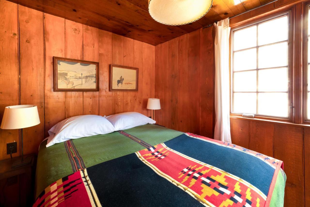 Corkins Lodge Chama Exterior photo