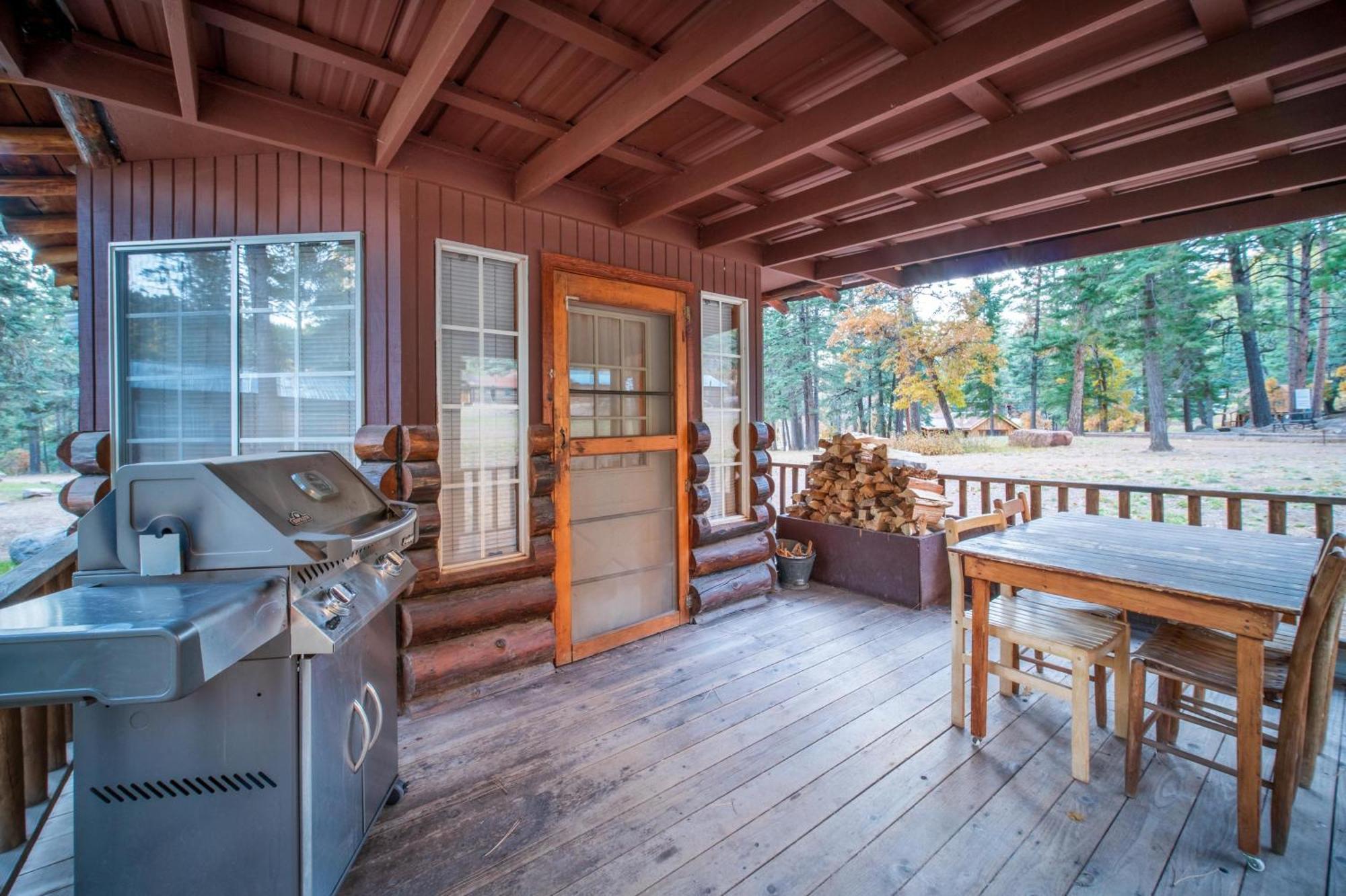 Corkins Lodge Chama Exterior photo