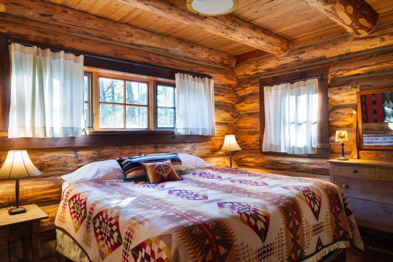 Corkins Lodge Chama Exterior photo